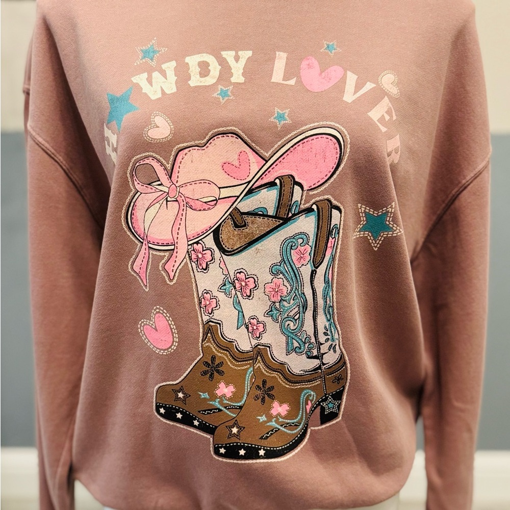 Women small warm cozy Howdy Lover Graphic Sweatshirt good for any occasion